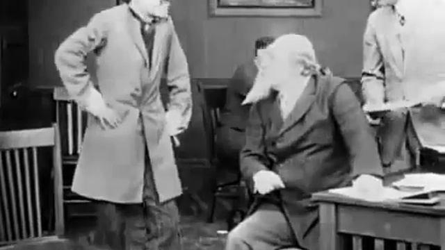 1  Чарли Чаплин  Зарабатывая на жизнь / Charlie Chaplin   Making a Living 1914