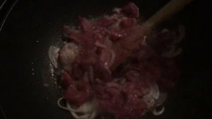 Говядина с овощами в воке