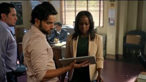 Matt McGorry / Aja Naomi King/Michaela Pratt - How to Get Away With Murder #25