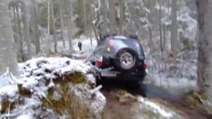 Патрол у60 и Ленд Круйзер 80 на бездорожье