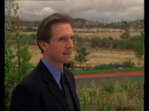 The light that never dies -Sophie Solomon feat.Ralph Fiennes