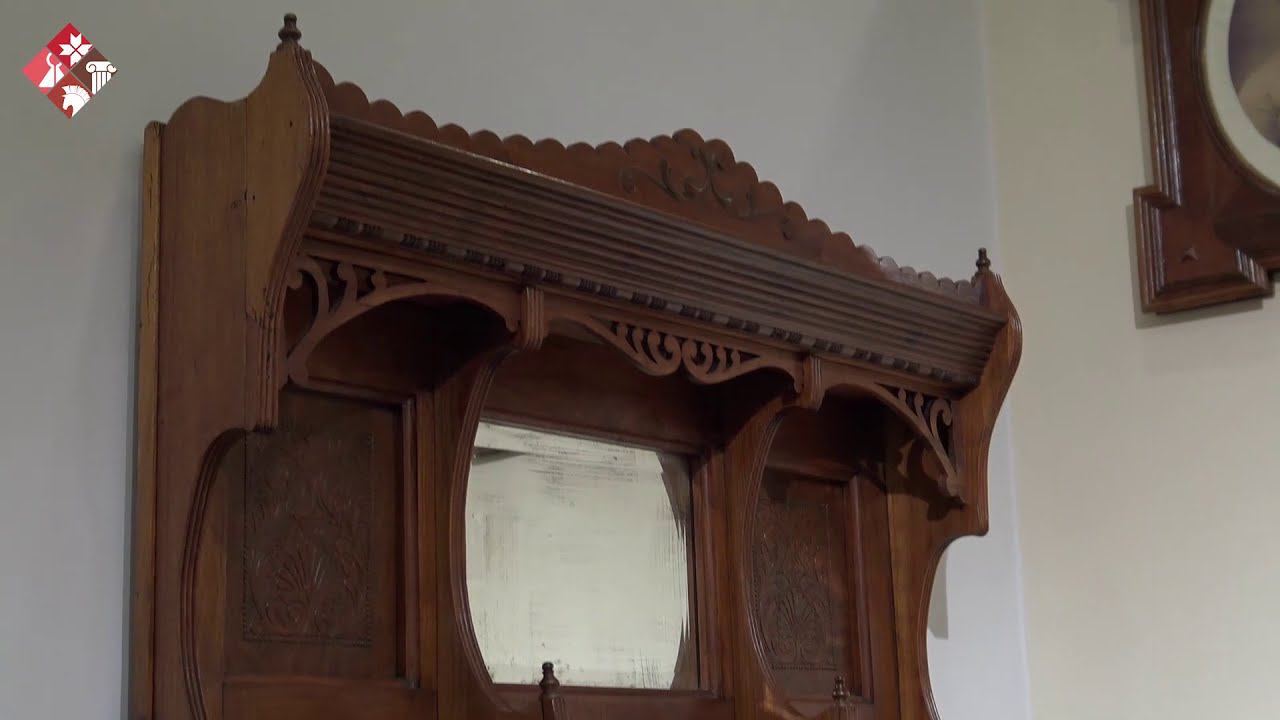История одного экспоната. Фисгармония начала XX в., фирмы "Crown organ" (Королевский орган).