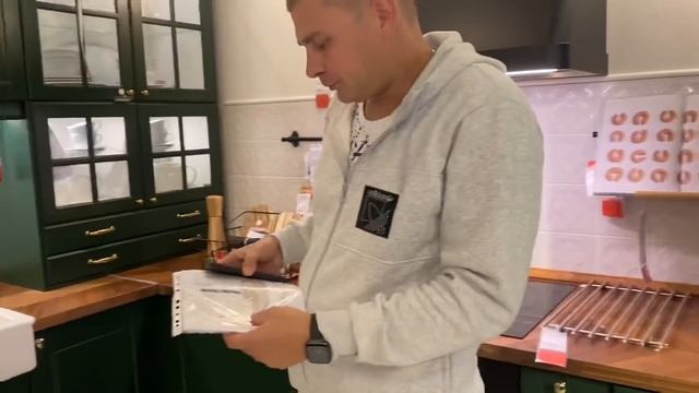 ВЛОГ Спорю с мужем в ИКЕЯ ! МЕНЯЕМ КУХОННЫЙ ГАРНИТУР ! Хотим красивую КУХНЮ ПРОВАНС ! смотреть онлайн