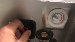 Как залить в центральное отопление воду, Недостаток воды в котле Ошибка центрального котла
