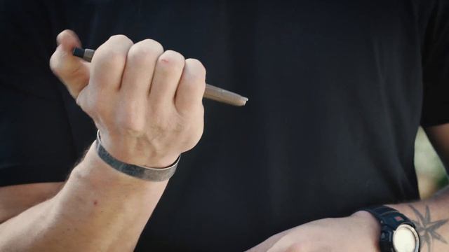 Gerber Impromptu Tactical Pen смотреть онлайн