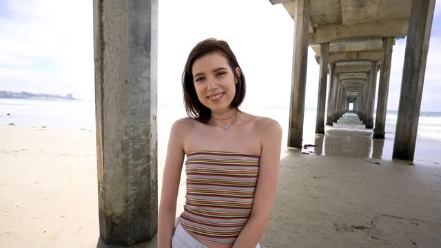 Grae Stoke Gets Stoked At The Beach