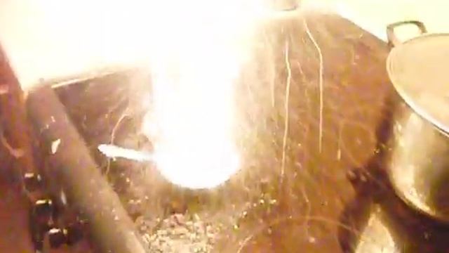 костер из спичек и парафина смотреть онлайн