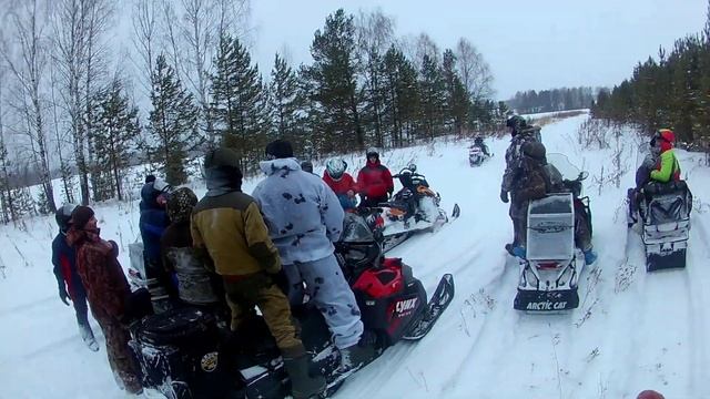 На снегоходах через Нижнеиргинское и Сыру в Красный Луг смотреть онлайн