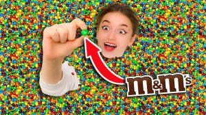 Кто Найдет M&m's Среди Skittles, Получит 100,000 - Челлендж