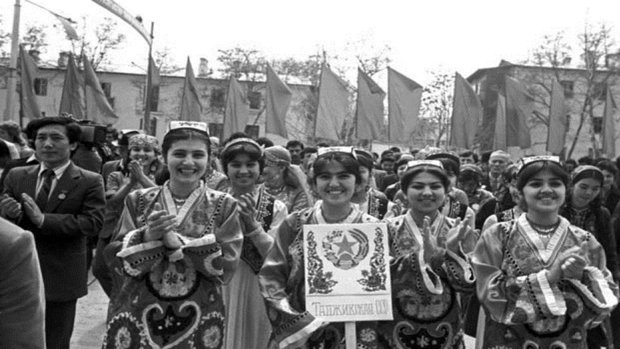 МЕҲРӢ ИСҲОҚБОЕВА смотреть онлайн