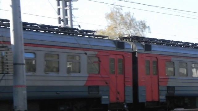 Электропоезд ЭД4М-0332 с сообщением "Нижегородская - Ольгино"