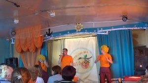 Пять минут. Теплоход "Урал". Солист Юрий Девятериков.