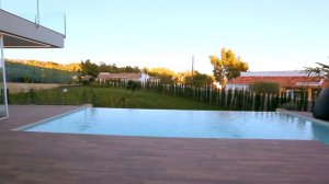 Новая вилла Хай Тек с видом на море на Коста Бланка, в Бениссе. Новая вилла Hi-tech у моря в Испани