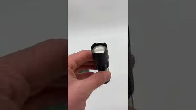 Фонарь ручной аккумуляторный с USB зарядкой и кейсом BL-525+COB смотреть онлайн