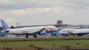Airbus A321 TUI Metrojet (Kolavia) EI-ETJ landing at Moscow Domodedovo airport, 19.07.2013