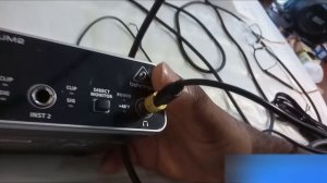 Behringer U-PHORIA UM2 Setup & BM800 Condenser Microphone Connection & Test