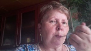 А сегодня у нас дождь , мой маникюр,замораживаем  огурцы на зиму.Как живут простые люди .