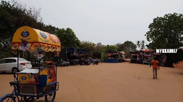 VAGATOR BEACH SHIVA’S FACE ROCK смотреть онлайн