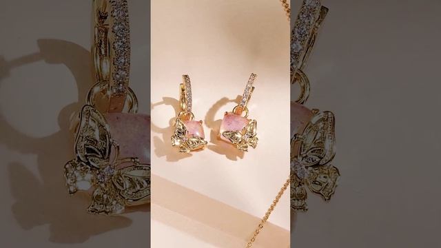 Серьги-трансформеры «Клубничный кварц», 
Кольцо, колье #norrsken смотреть онлайн