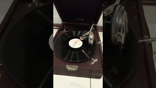 Патефон Дружба Ленинградский патефонный завод смотреть онлайн