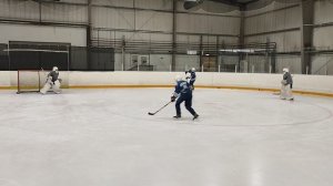 Перемещение от штанги на вершину за шайбой - отбивание бросока