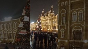 все ищут етот песни