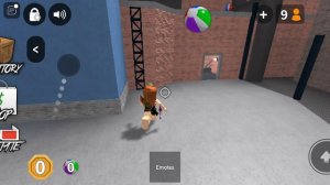 Играю в мм2 но тролю игроков с фейковой смертью