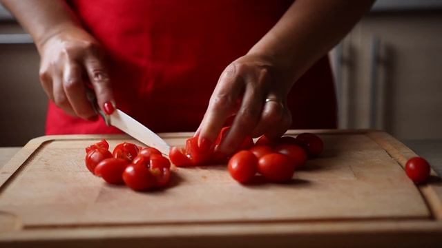 ОБЕД ЗА 15 МИНУТ! Холодная паста с пестом и помидорками смотреть онлайн