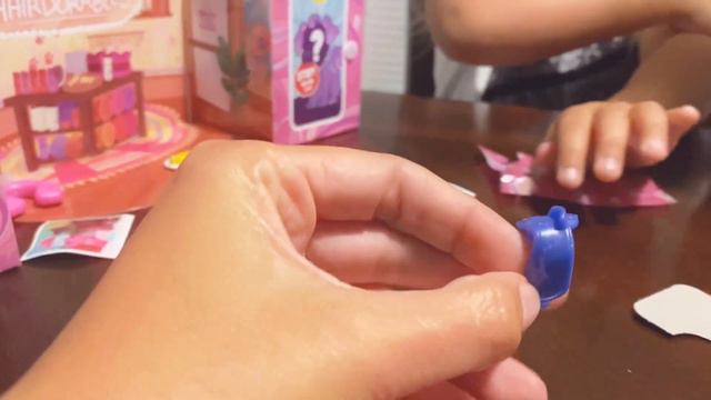 Распаковка Игрушка питомец Hairdorables Pets серия 2 с аксессуарами и игрушки от Oh! My Gif! смотреть онлайн