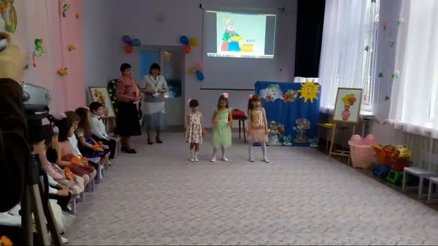 Утренник в честь 8 Марта. Детский сад "Вербичка" 4 марта 2016 года. Город Запорожье. смотреть онлайн