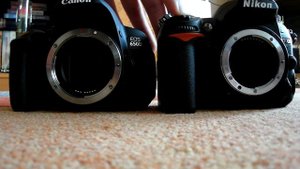 Canon EOS 650D VS. Nikon D7000 Burst rate comparison 1080P