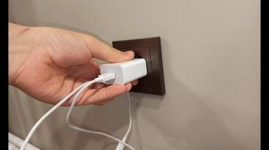Почему я не оставляю зарядное устройство от сотового телефона в розетке