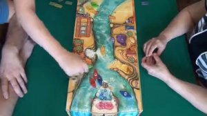 Niagara играем в настольную игру.