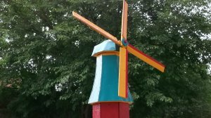 Декоративная ветряная мельница "Бирюза".