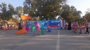выступление на день флага с участием дочки(11 месяцев назад)