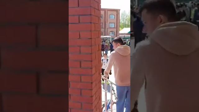 нохушхабар масчитга омон босди...