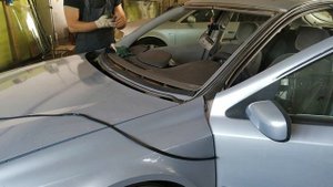 Автостекла Гомель - замена лобового стекла под датчик дождя на Рено Лагуна II