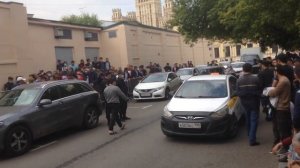 Посольство Таджикистан в Москве народ хотят на родину в Таджикистан