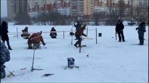 На запуске работает как и активная снасть,так и пассивная снасть.Клевое место,Юдино.