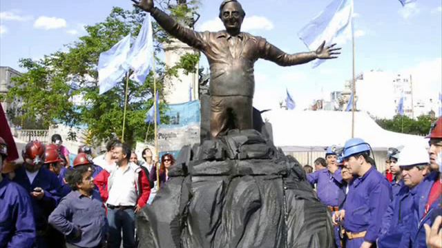 Tarde Negra: el monumento a Néstor K dispara un sketch más ( y van...) смотреть онлайн