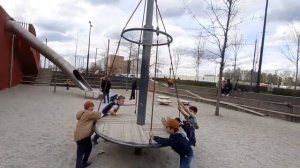 Детские площадки в Бунинских лугах