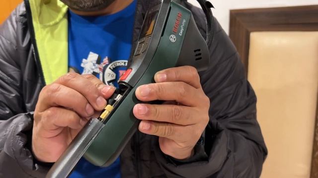 Bosch EasyPump | Best Handheld Compressed Air Pump | Cordless, Electric Bike & Car Air Pump смотреть онлайн