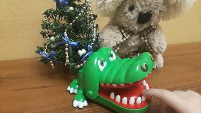 #Крокодил#игрушка#челлендж# Игрушка крокодил кусачка, дантист.Игра для всей семьи