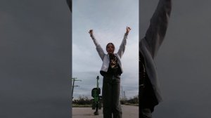 ТАНЦУЕМ КВИНКУ!!! танцуют Марусиляндра, Яна и Варя