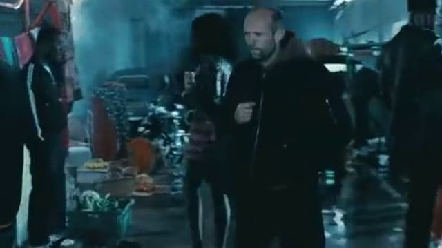 Профессионал / Killer Elite / 2011 | трейлер смотреть онлайн