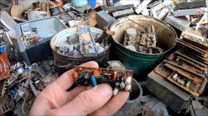 Сталк по приёмке металлолома ЧАСТЬ 3! Где искать много плат с ценными радиодеталями!!!