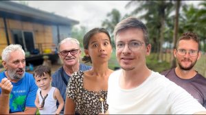 Новоселье, показываем гостям наш домик в джунглях // Теперь сплю на диване // стройка за 100$