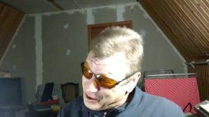 СОБАКА БОИТСЯ ГРОМА САЛЮТОВ.ЧТО ДЕЛАТЬ?