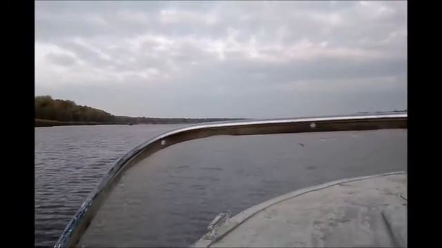 Катер прогресc 2 с мотором 5 л/с двухтактный.