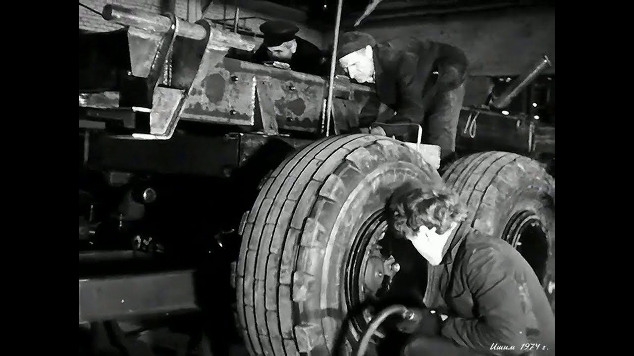 1974 - Сборка прицепов для К-700 на Ишимском автоприцепном заводе